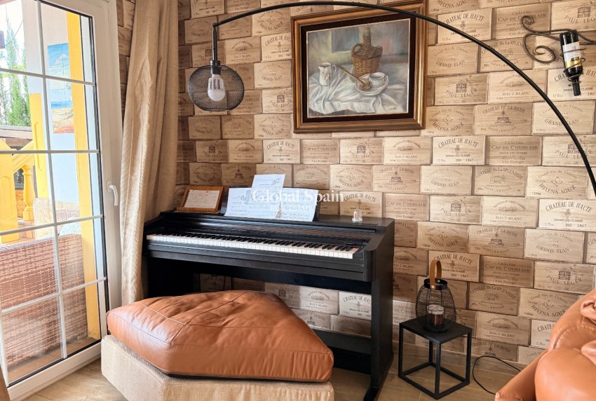 Resale - VILLA -
DENIA - Les Marines - Las Marinas