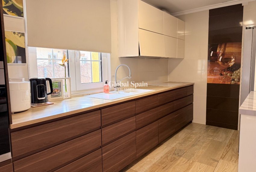 Resale - VILLA -
DENIA - Les Marines - Las Marinas