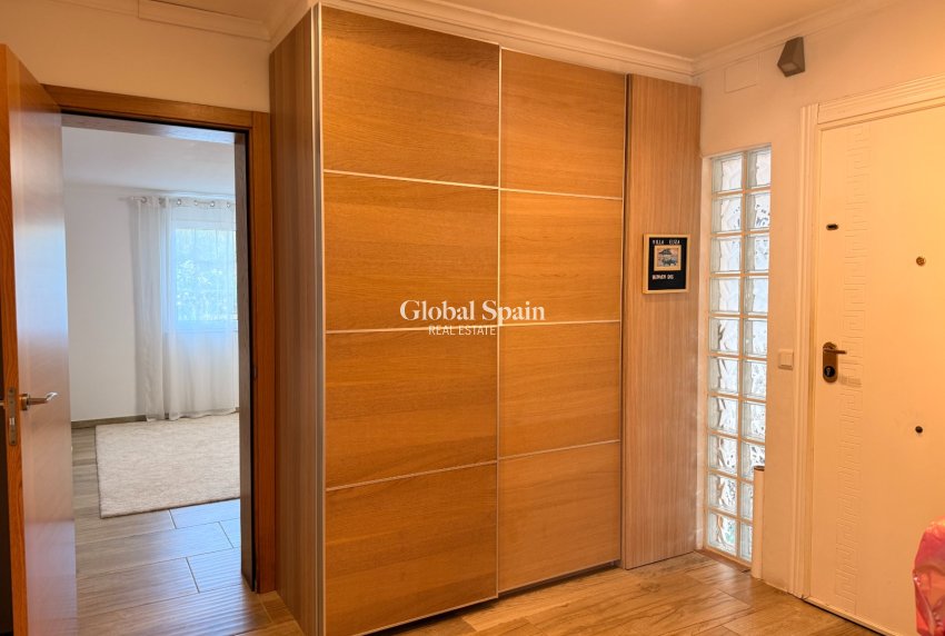 Resale - VILLA -
DENIA - Les Marines - Las Marinas