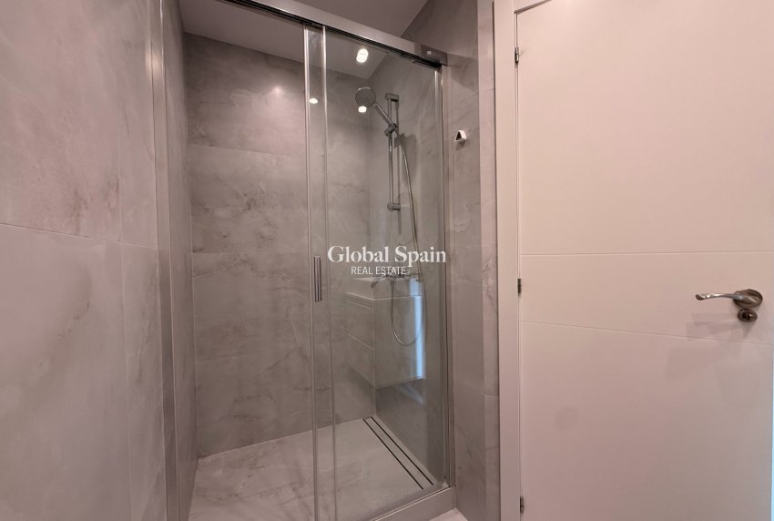 Resale - VILLA -
DENIA - Les Marines - Las Marinas