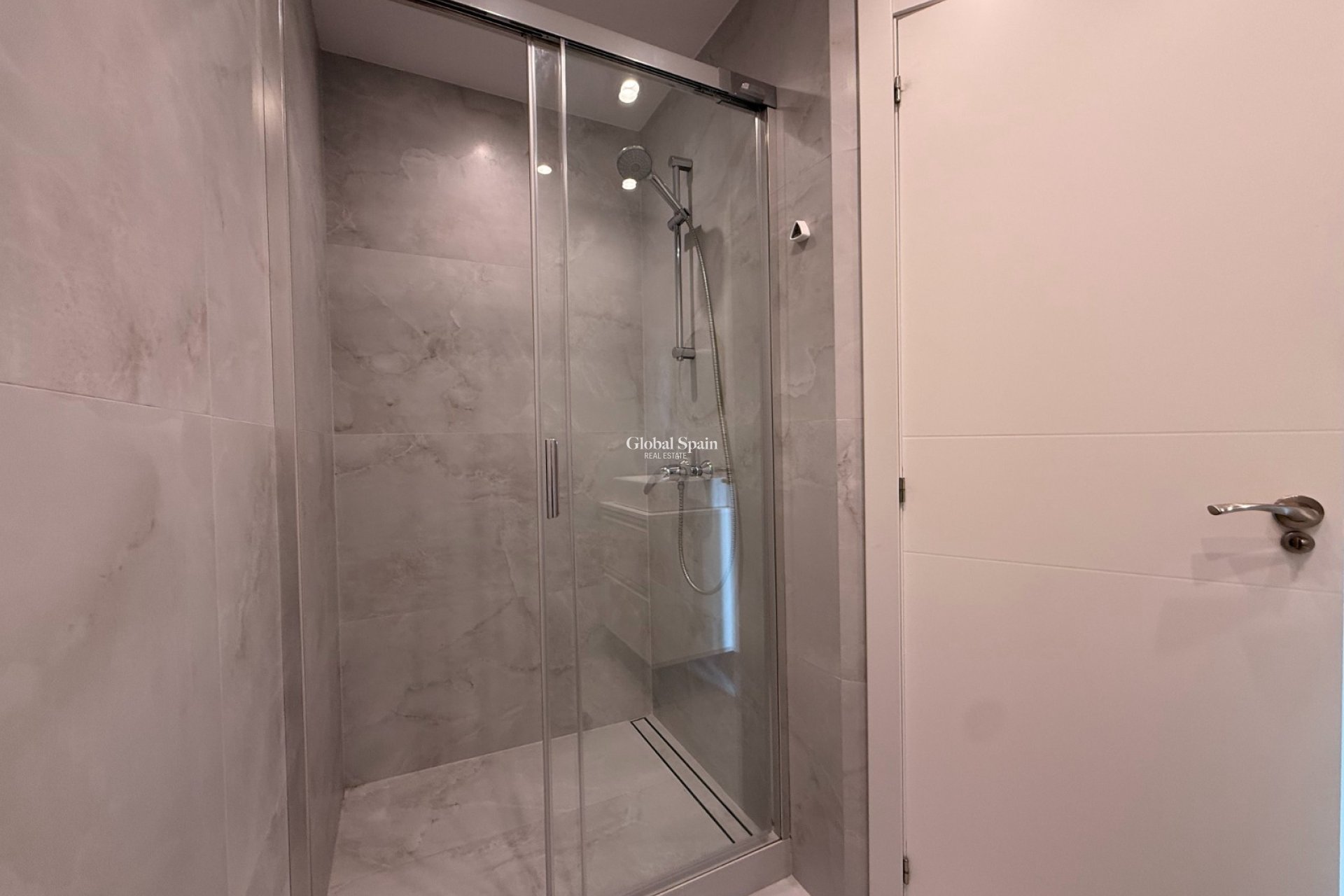 Resale - VILLA -
DENIA - Les Marines - Las Marinas