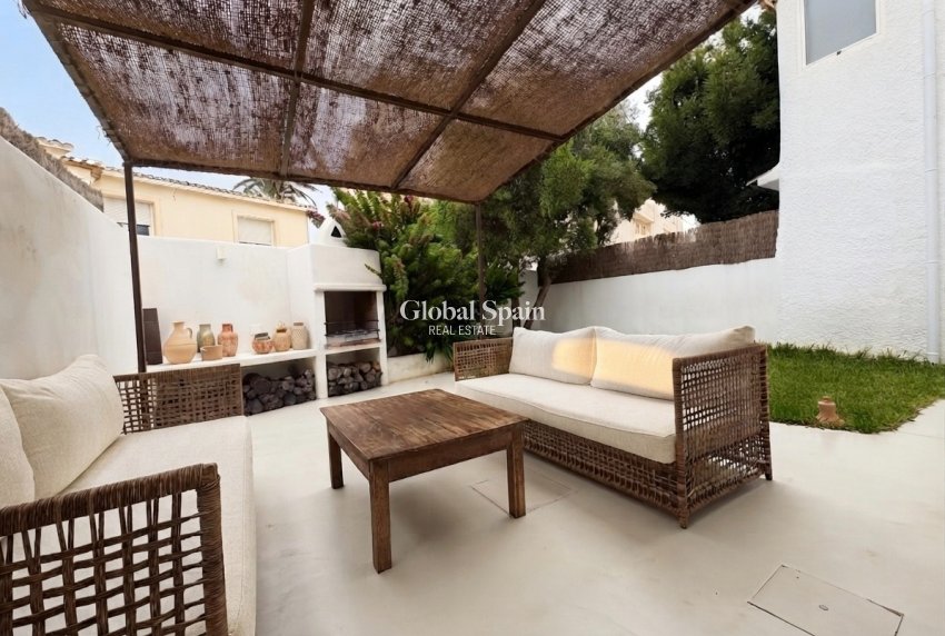 Resale - VILLA -
DENIA - Les Marines - Las Marinas