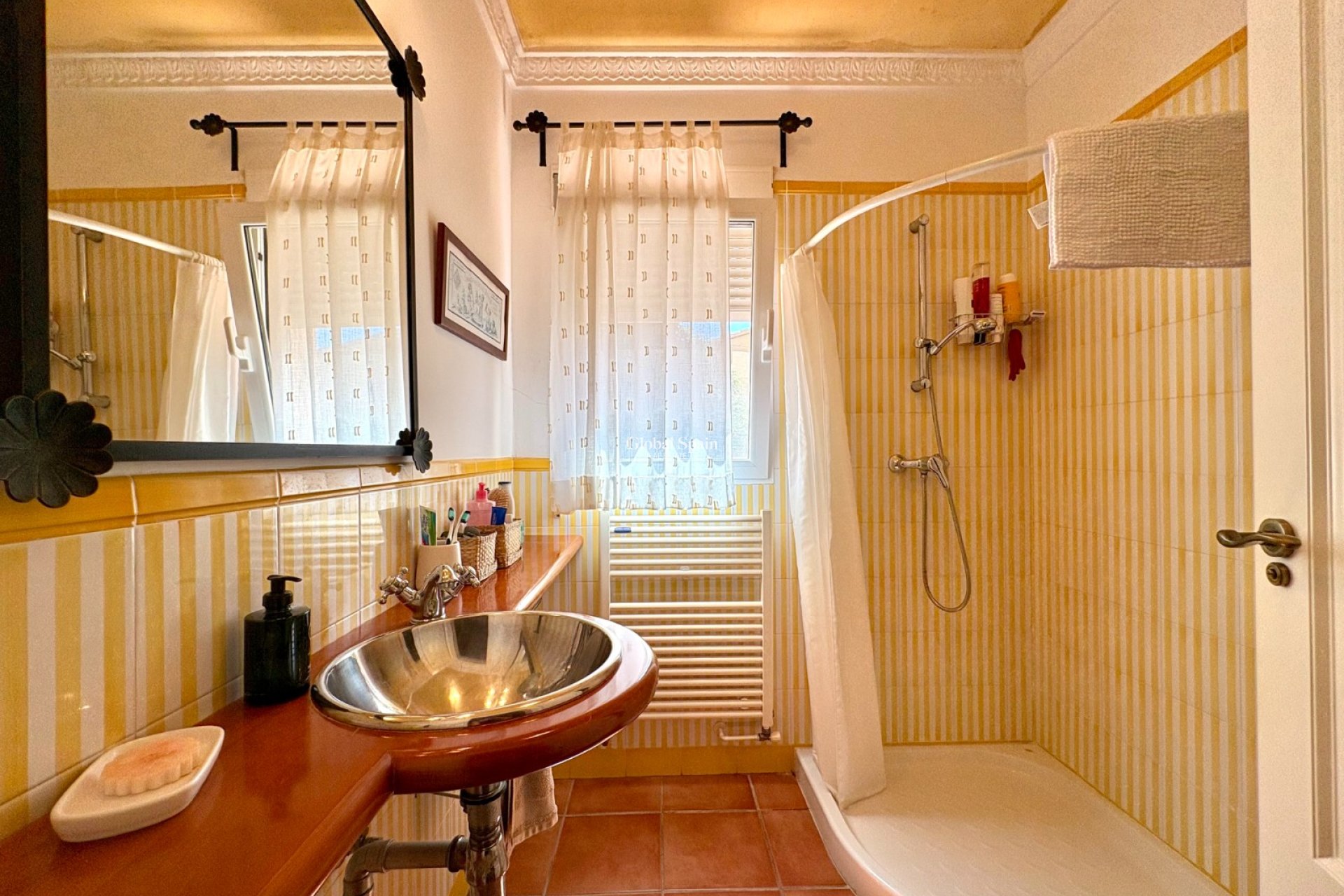 Resale - VILLA -
DENIA - Montgó