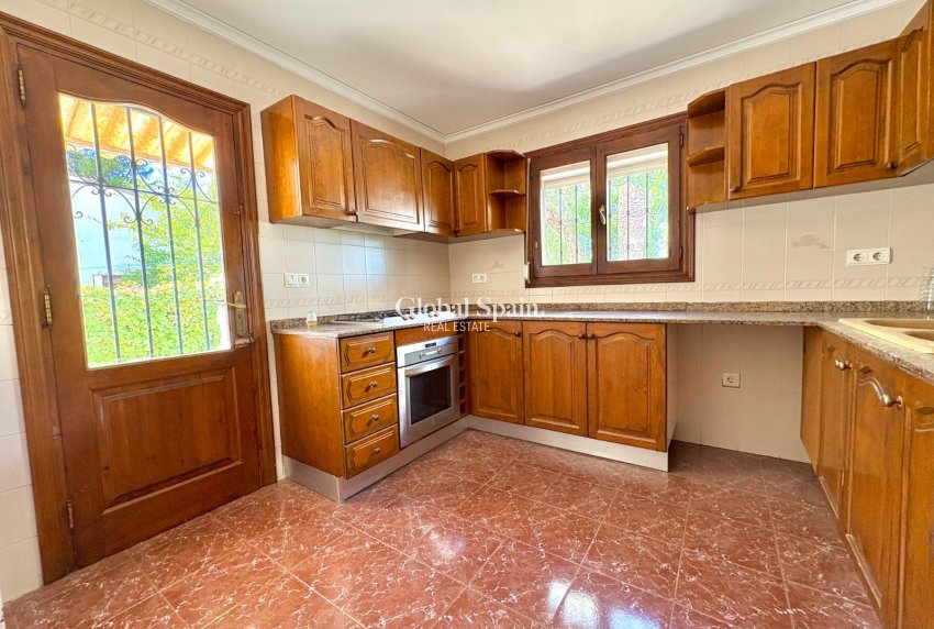 Resale - VILLA -
DENIA - Montgó