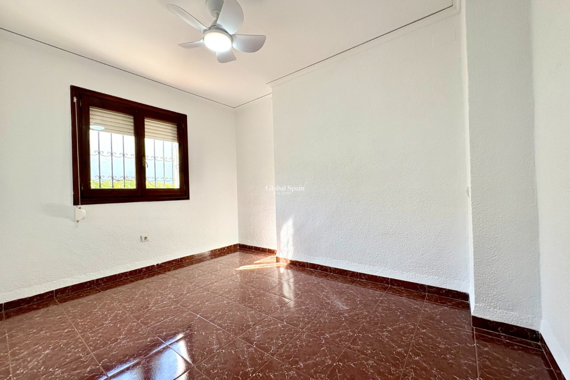 Resale - VILLA -
DENIA - Montgó