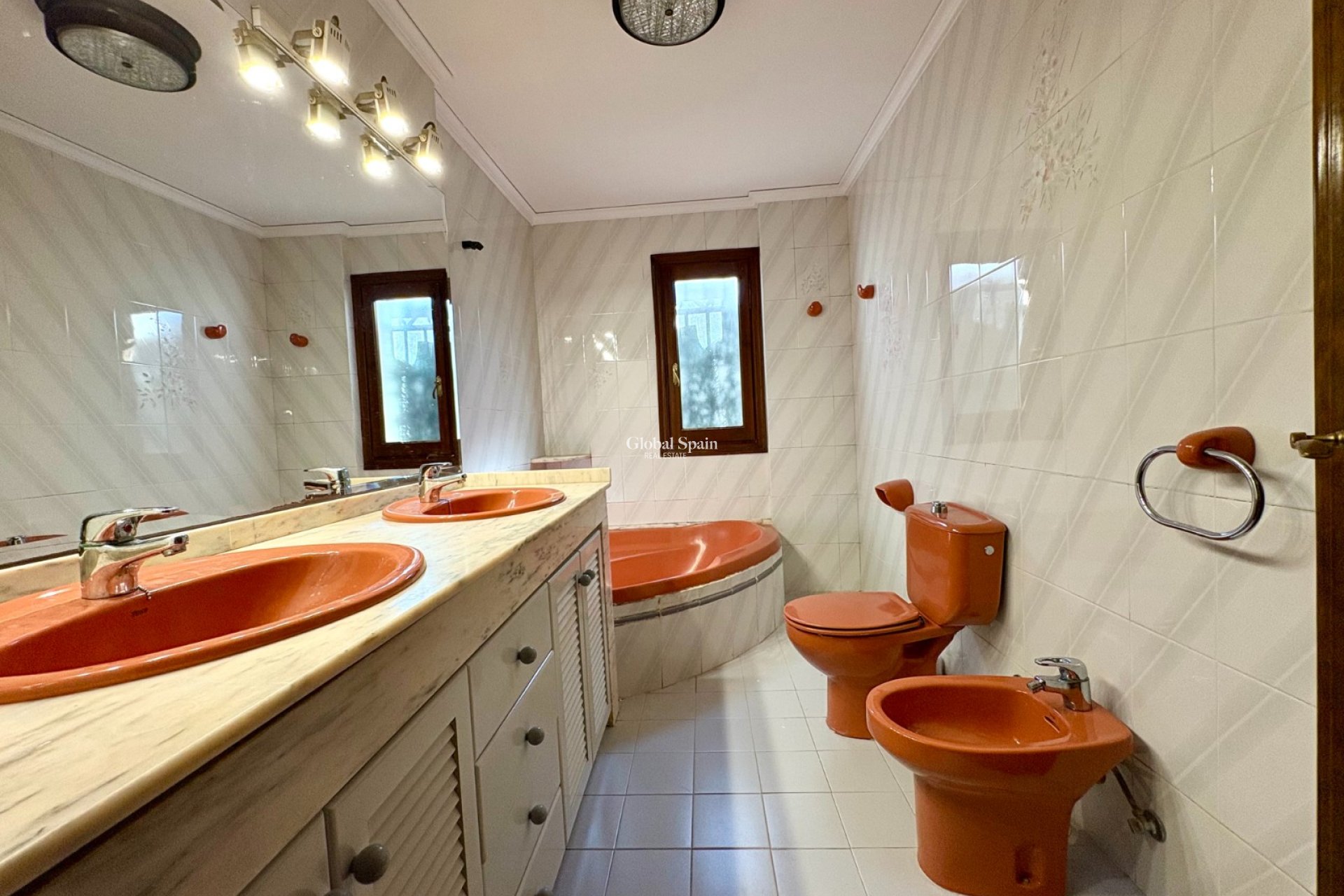 Resale - VILLA -
DENIA - Montgó