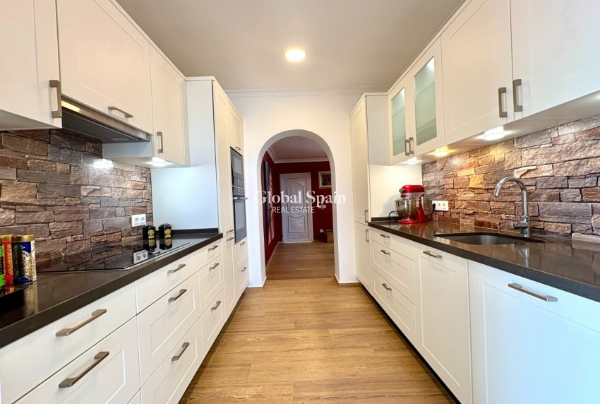 Resale - VILLA -
DENIA - Montgó