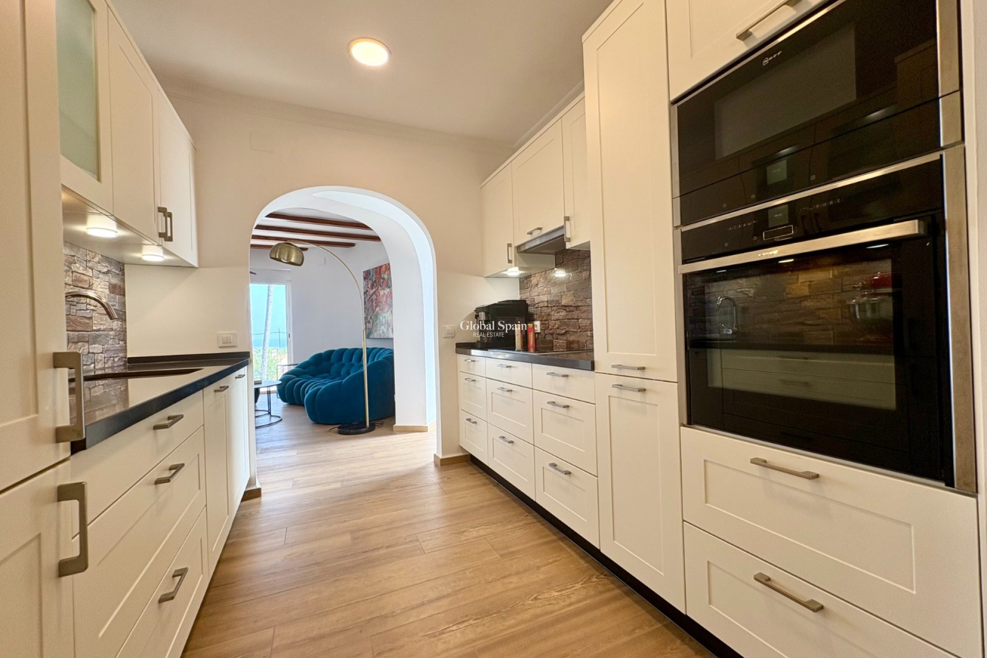 Resale - VILLA -
DENIA - Montgó