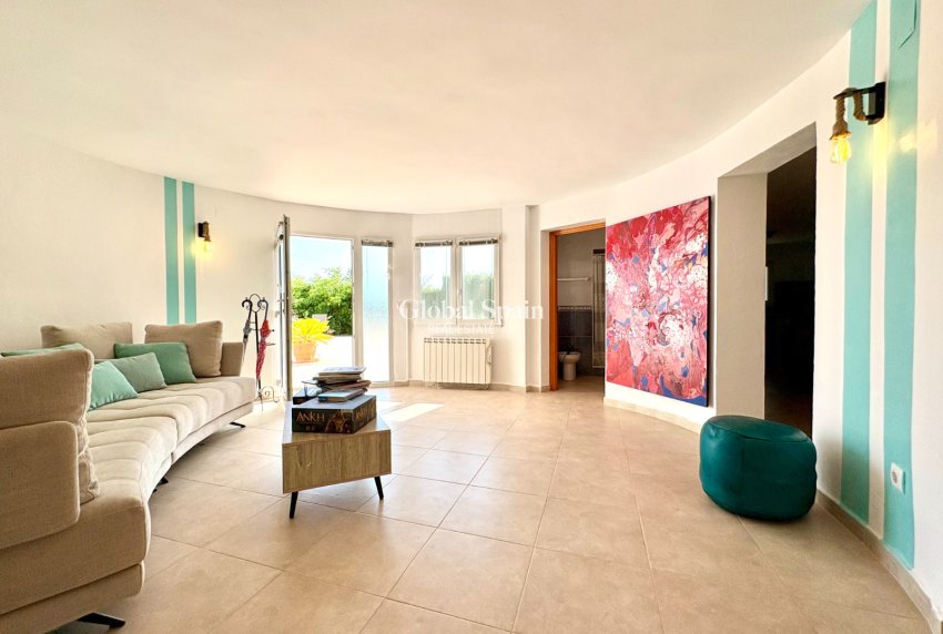 Resale - VILLA -
DENIA - Montgó