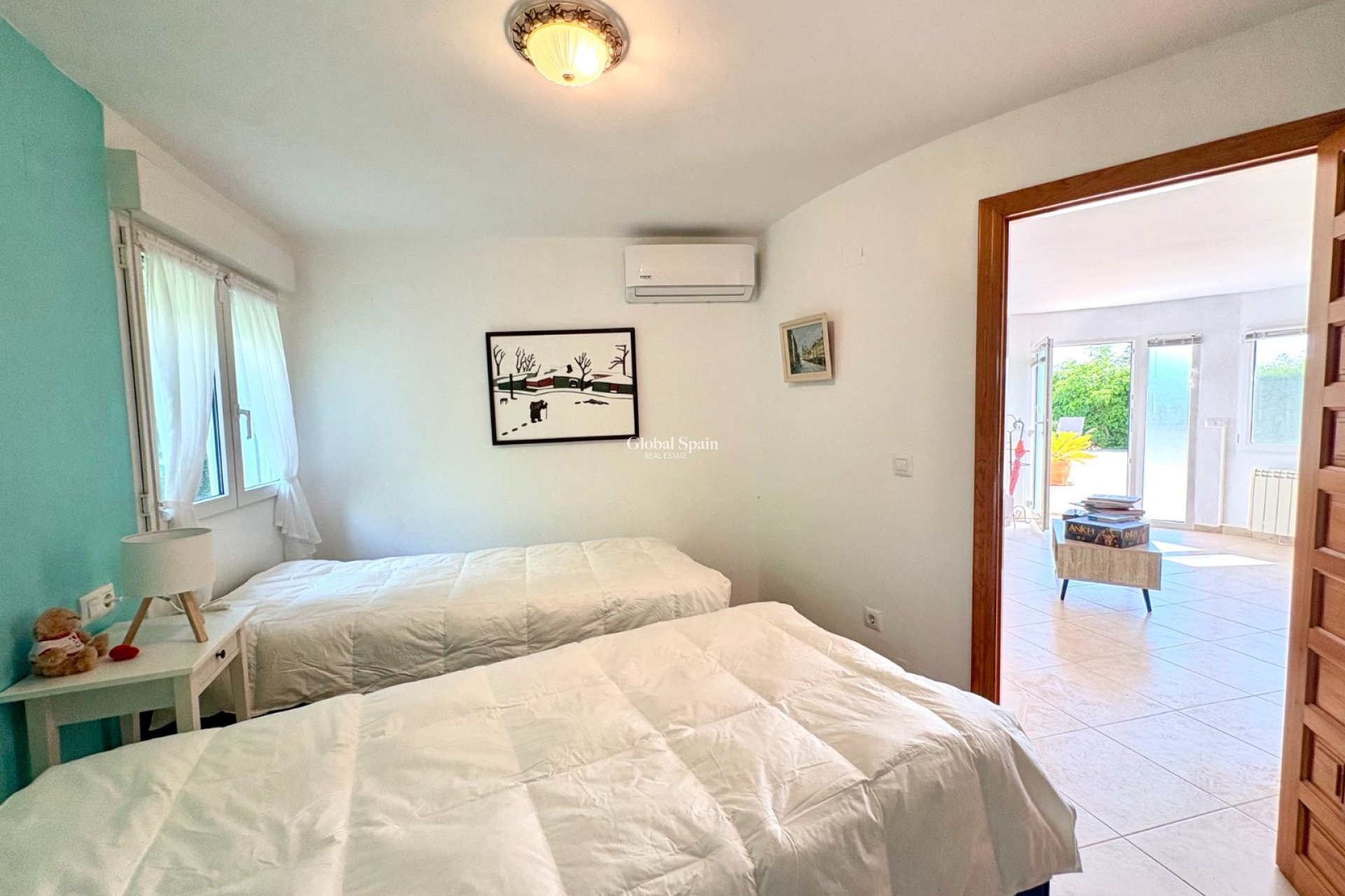 Resale - VILLA -
DENIA - Montgó