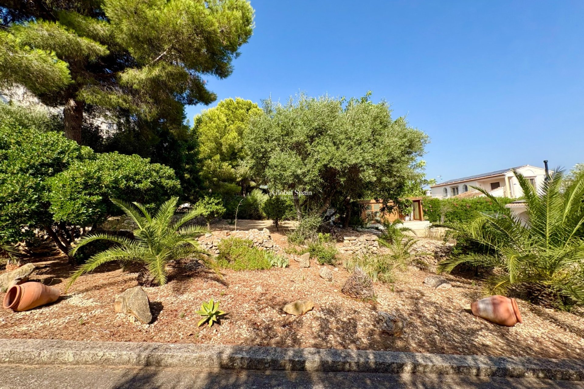 Resale - VILLA -
DENIA - Montgó