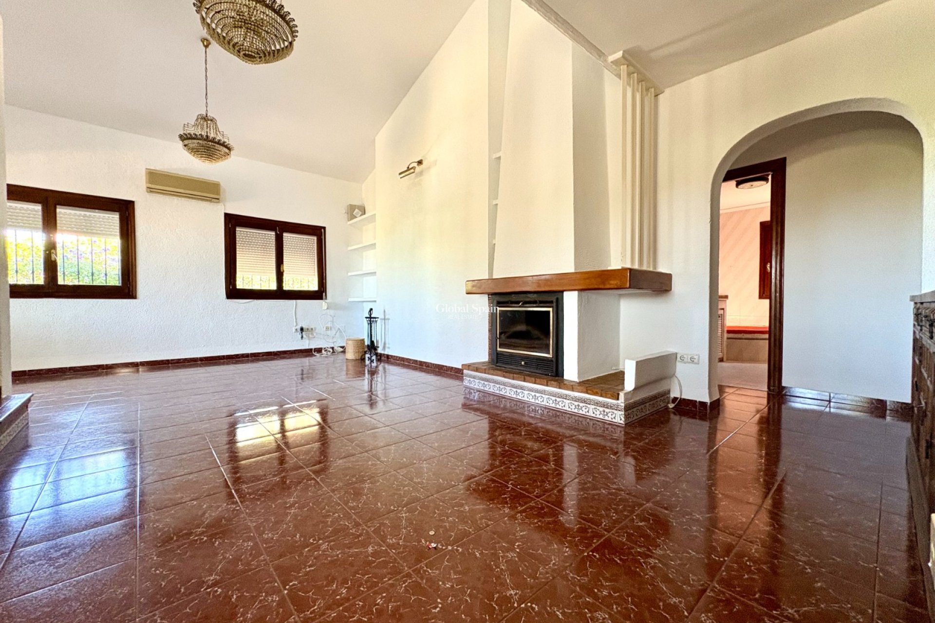 Resale - VILLA -
DENIA - Montgó