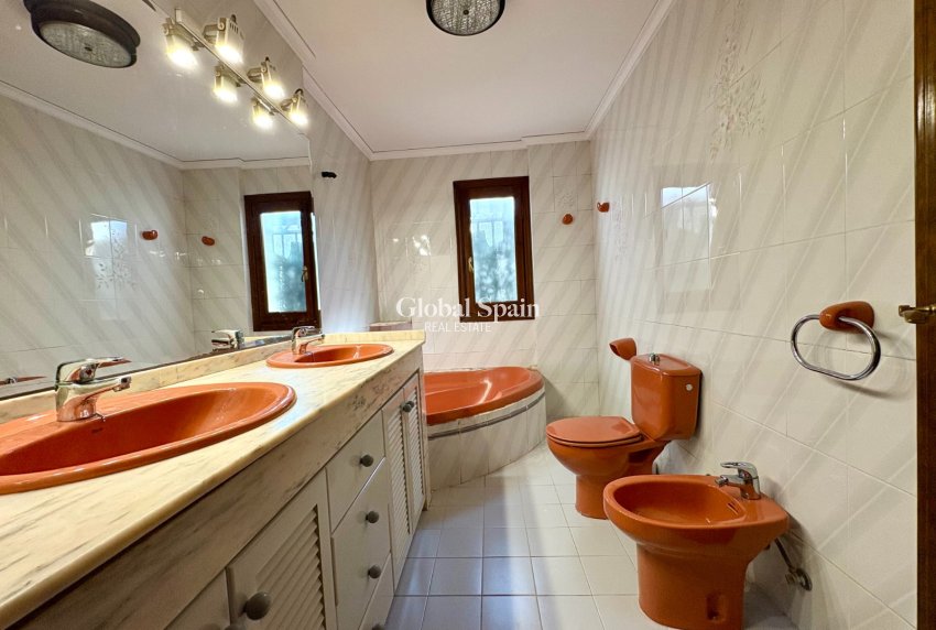 Resale - VILLA -
DENIA - Montgó