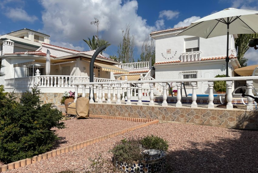 Resale - Villa / Detached -
CIUDAD QUESADA - Rojales