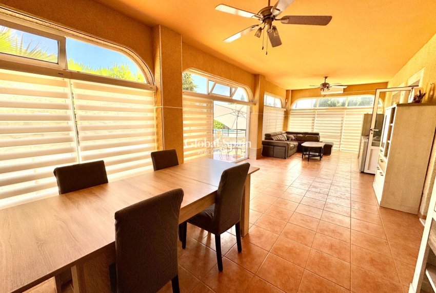 Resale - VILLA -
DOLORES - Cmno. Escorredor