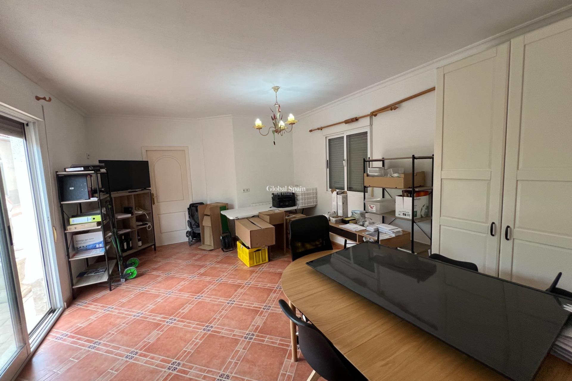 Resale - VILLA -
DOLORES - Cmno. Escorredor