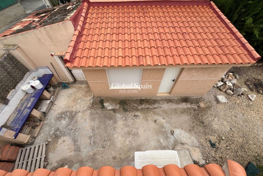 Resale - VILLA -
DOLORES - Cmno. Escorredor