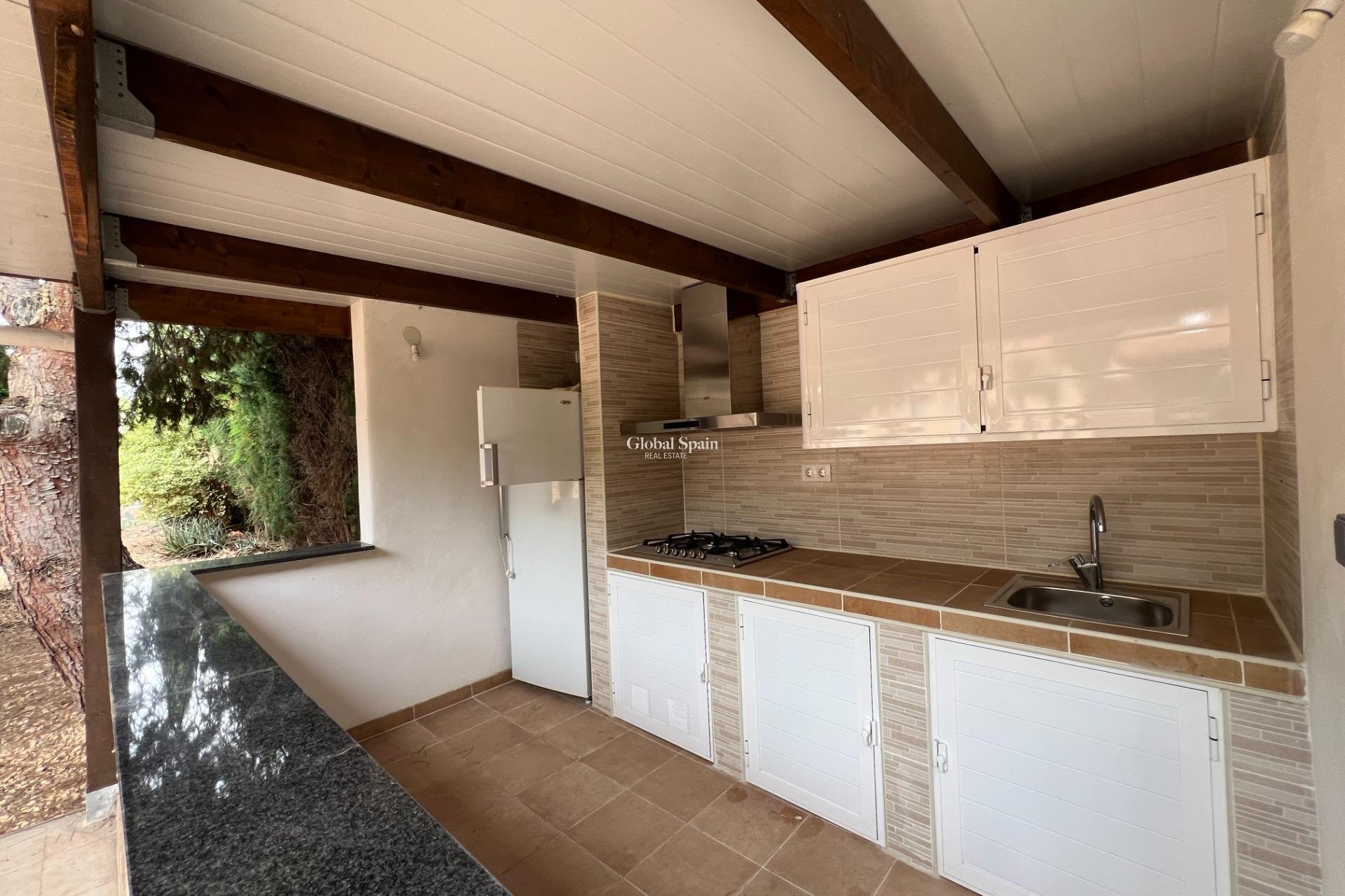 Resale - VILLA -
DOLORES - Cmno. Escorredor