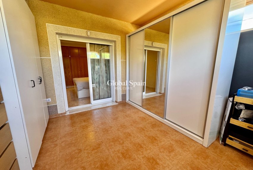 Resale - VILLA -
DOLORES - Cmno. Escorredor