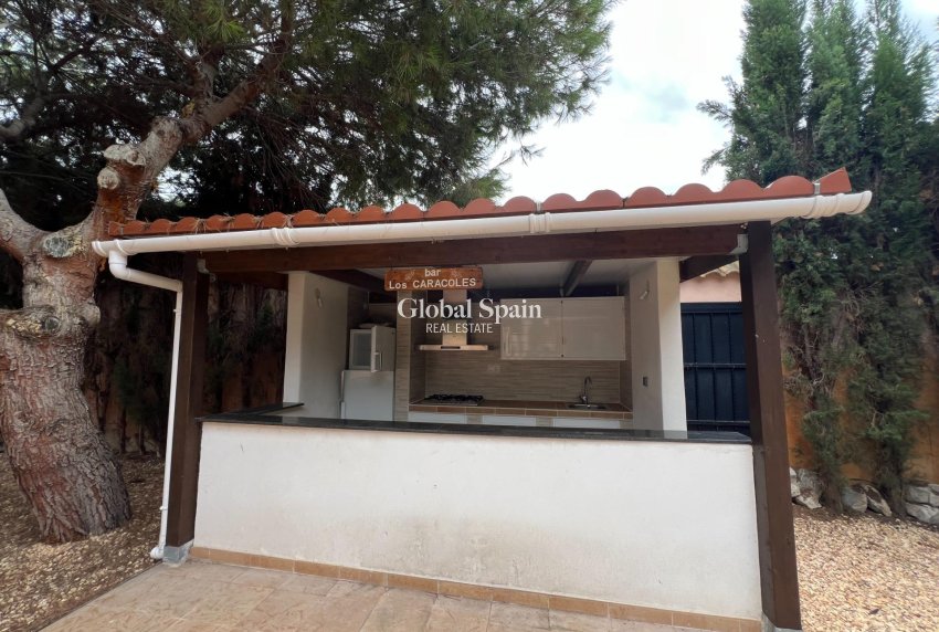 Resale - VILLA -
DOLORES - Cmno. Escorredor