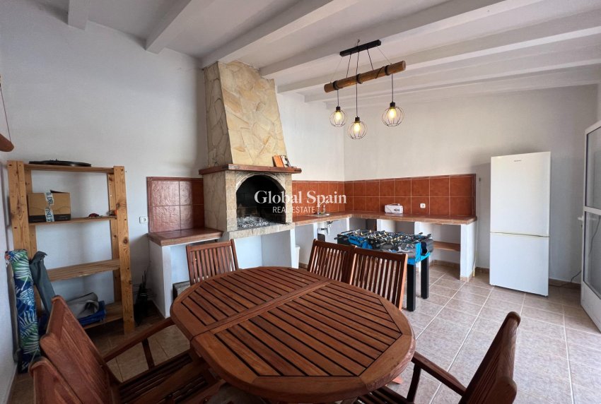 Resale - VILLA -
DOLORES - Cmno. Escorredor