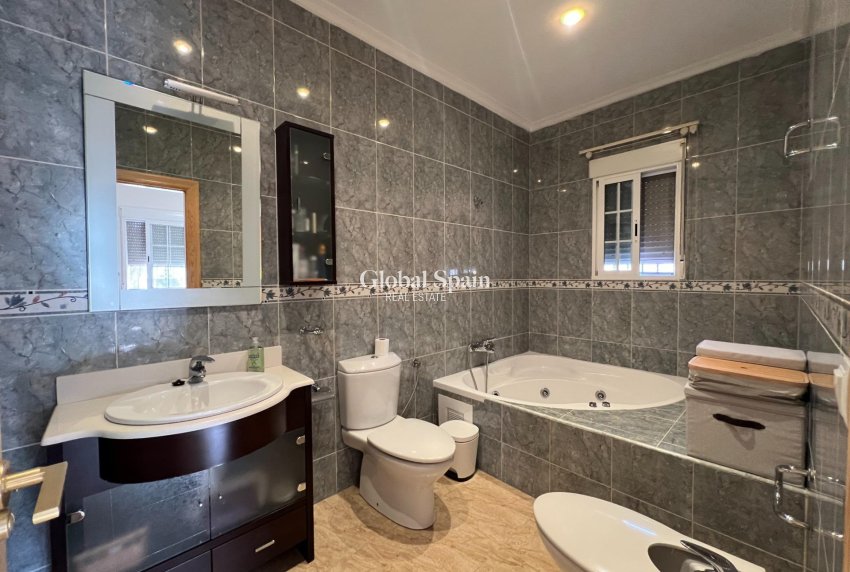 Resale - VILLA -
DOLORES - Cmno. Escorredor