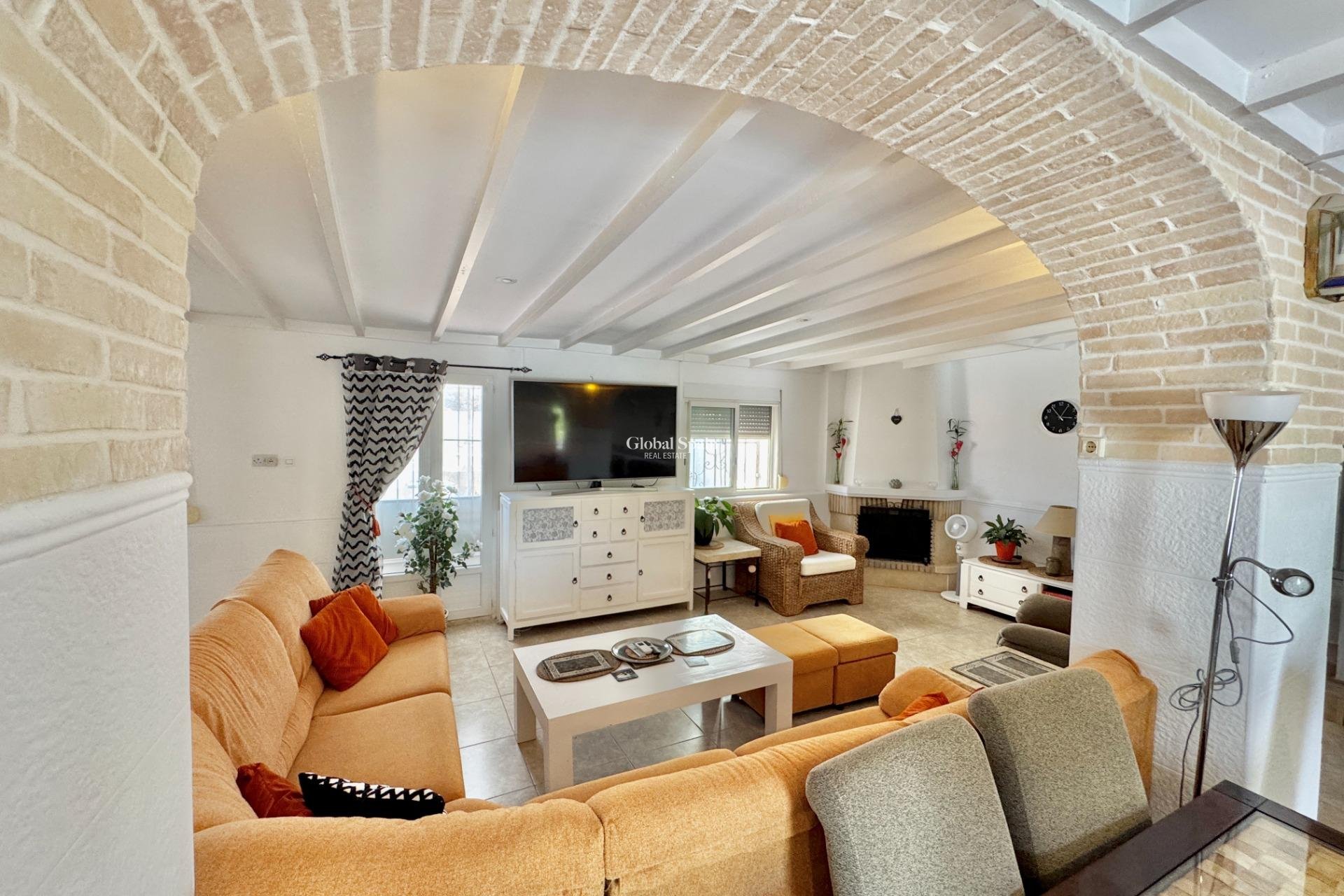 Resale - VILLA -
DOLORES - Comunidad Valenciana