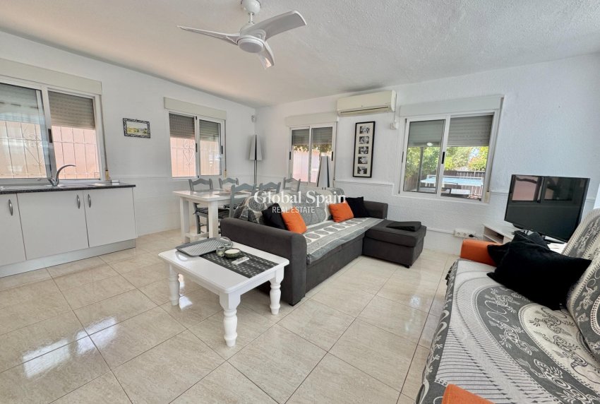 Resale - VILLA -
DOLORES - Comunidad Valenciana