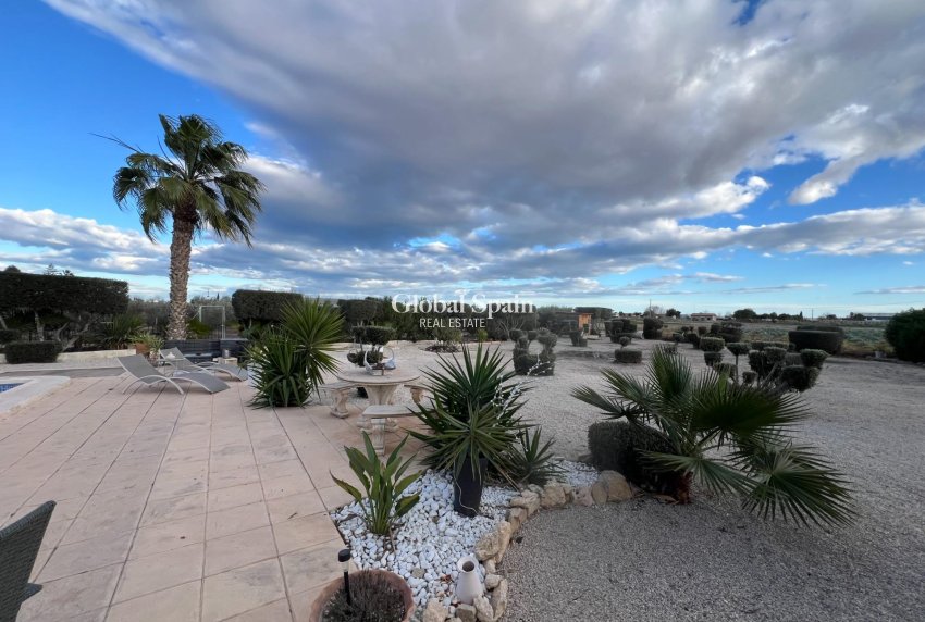 Resale - VILLA -
DOLORES - Comunidad Valenciana