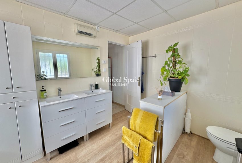 Resale - VILLA -
DOLORES - Comunidad Valenciana