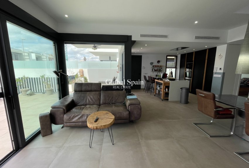 Resale - VILLA -
DOLORES - Costa Blanca