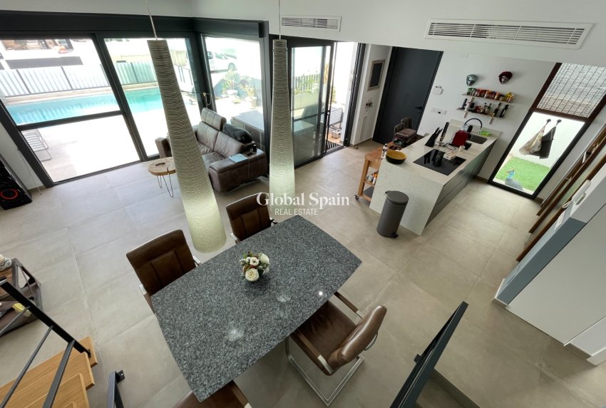 Resale - VILLA -
DOLORES - Costa Blanca