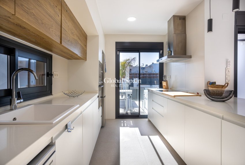 Resale - VILLA -
DOLORES - Costa Blanca