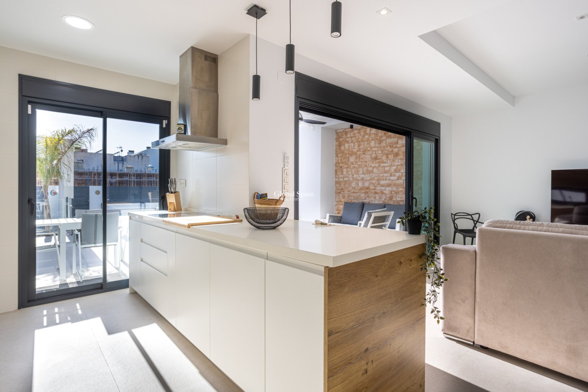 Resale - VILLA -
DOLORES - Costa Blanca