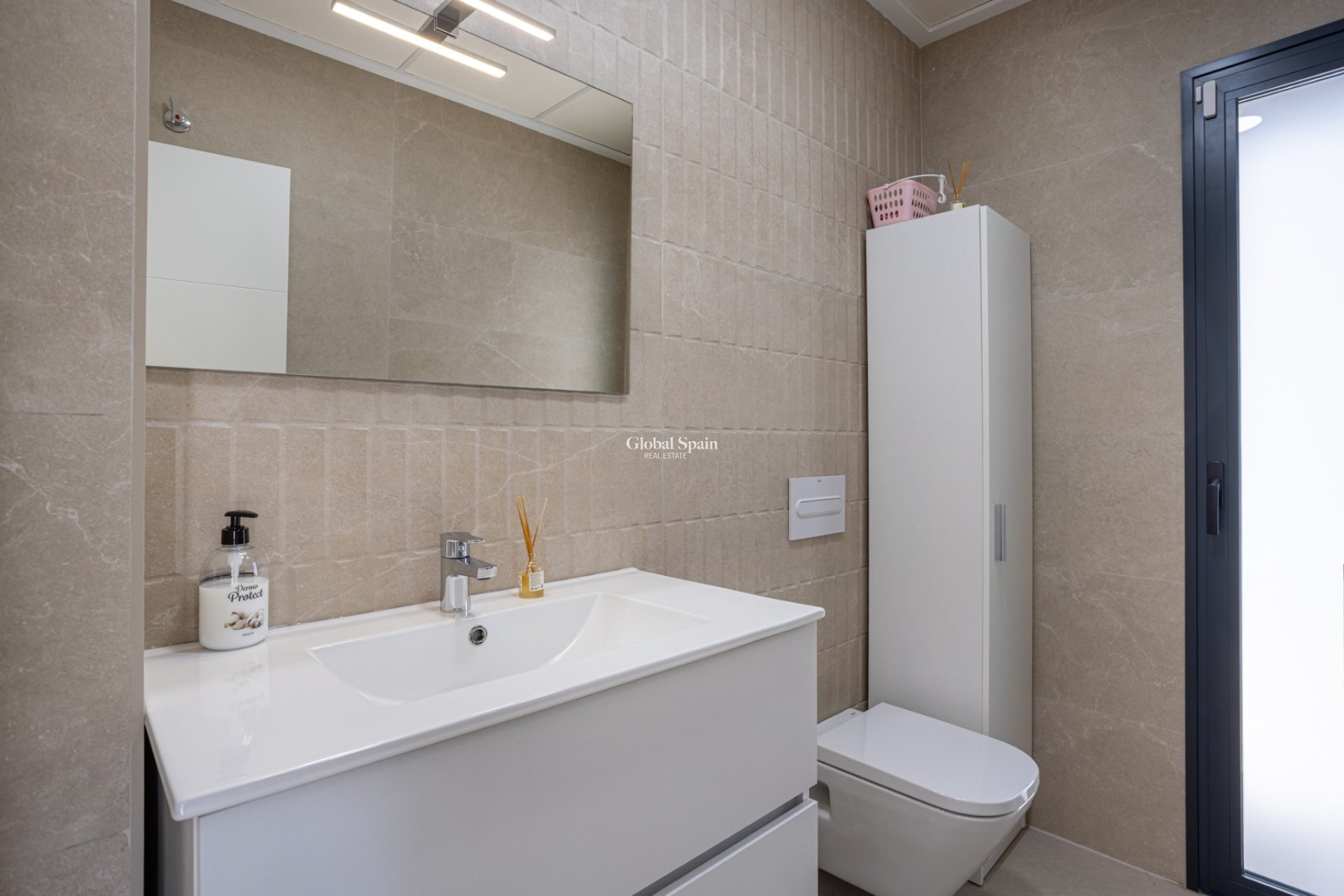 Resale - VILLA -
DOLORES - Costa Blanca