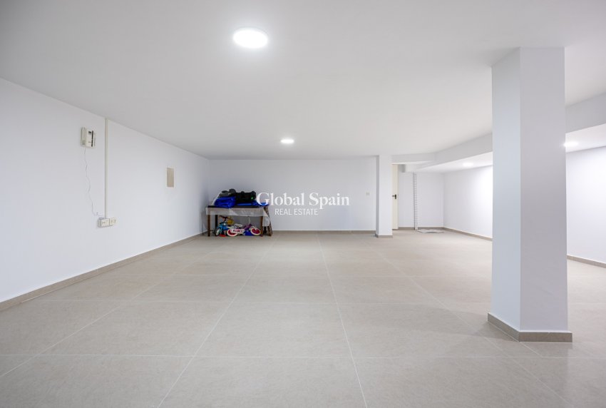 Resale - VILLA -
DOLORES - Costa Blanca