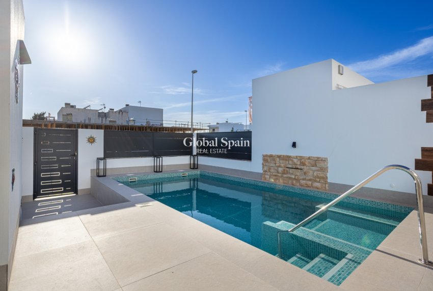 Resale - VILLA -
DOLORES - Costa Blanca