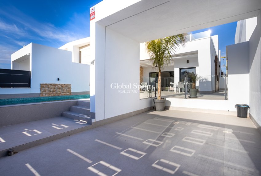 Resale - VILLA -
DOLORES - Costa Blanca