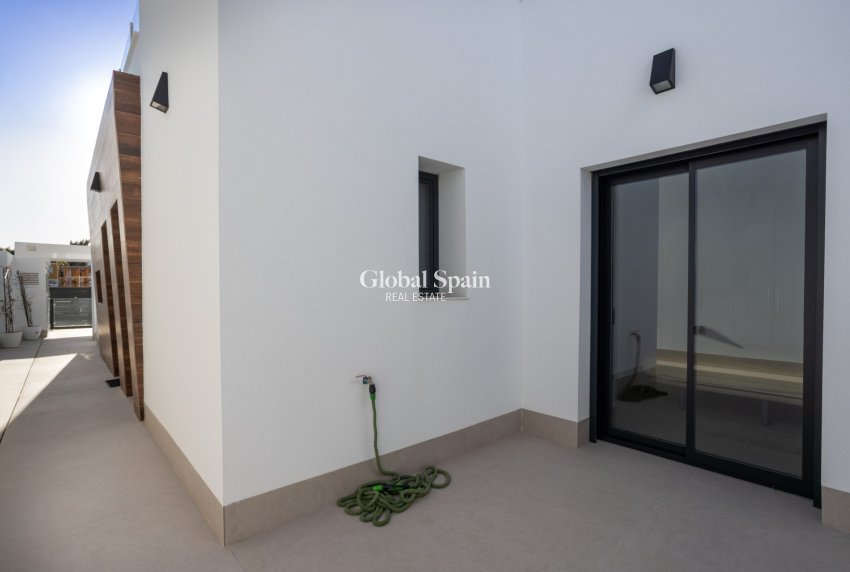 Resale - VILLA -
DOLORES - Costa Blanca