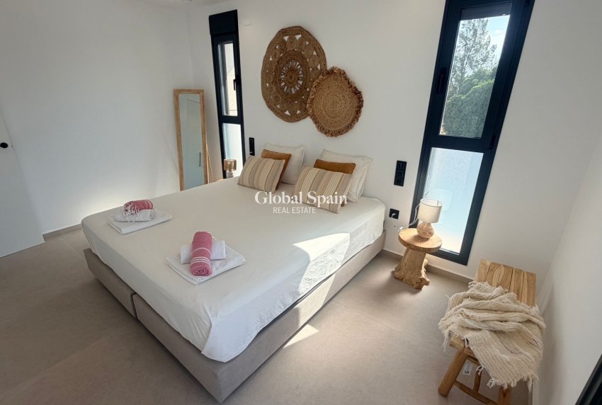 Resale - VILLA -
DOLORES - Costa Blanca