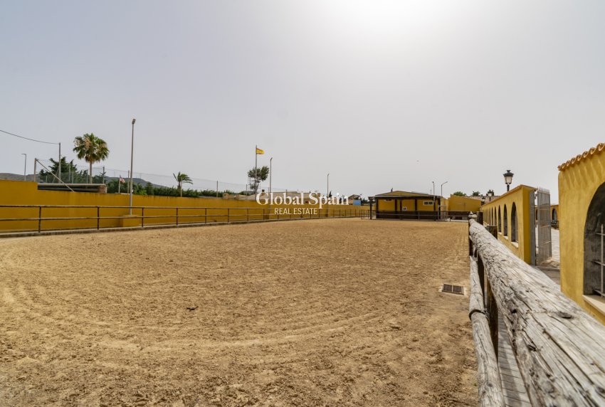 Resale - VILLA -
EL BEAL - Inland