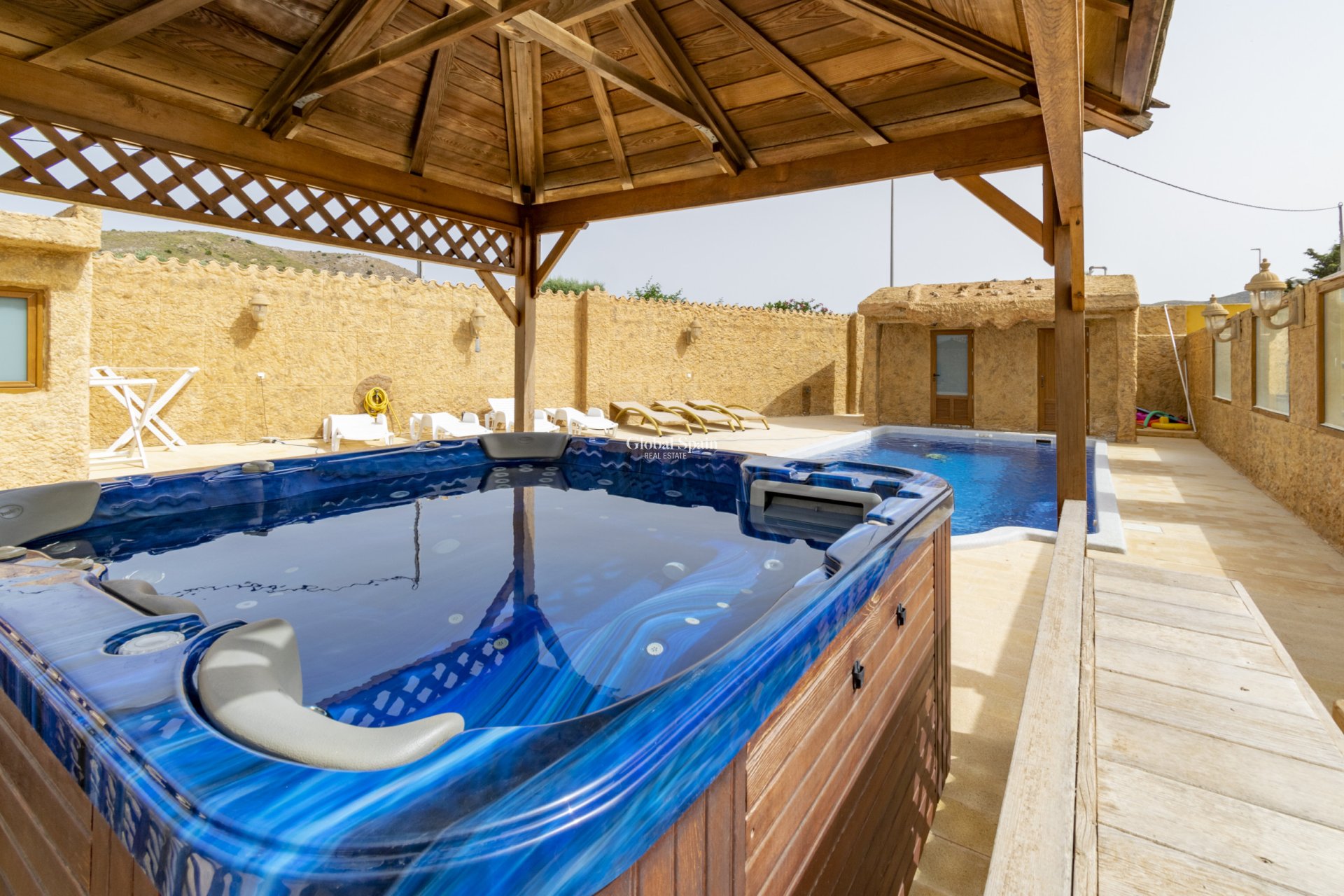 Resale - VILLA -
EL BEAL - Inland