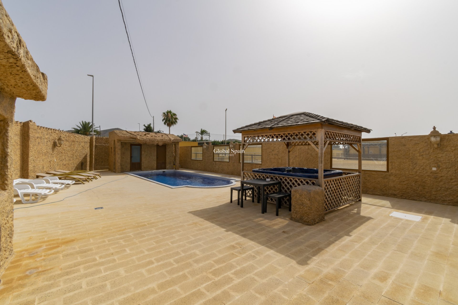 Resale - VILLA -
EL BEAL - Inland