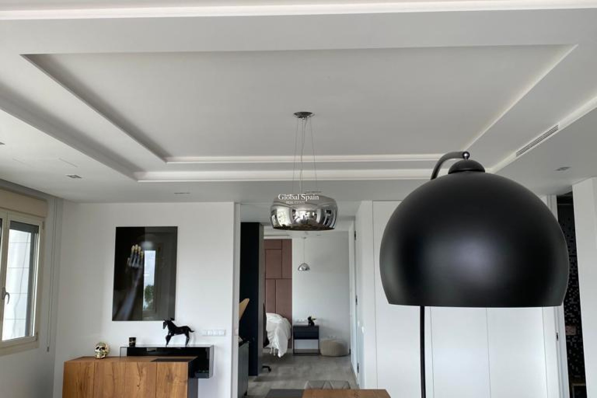 Resale - VILLA -
EL CAMPELLO - Costa Blanca