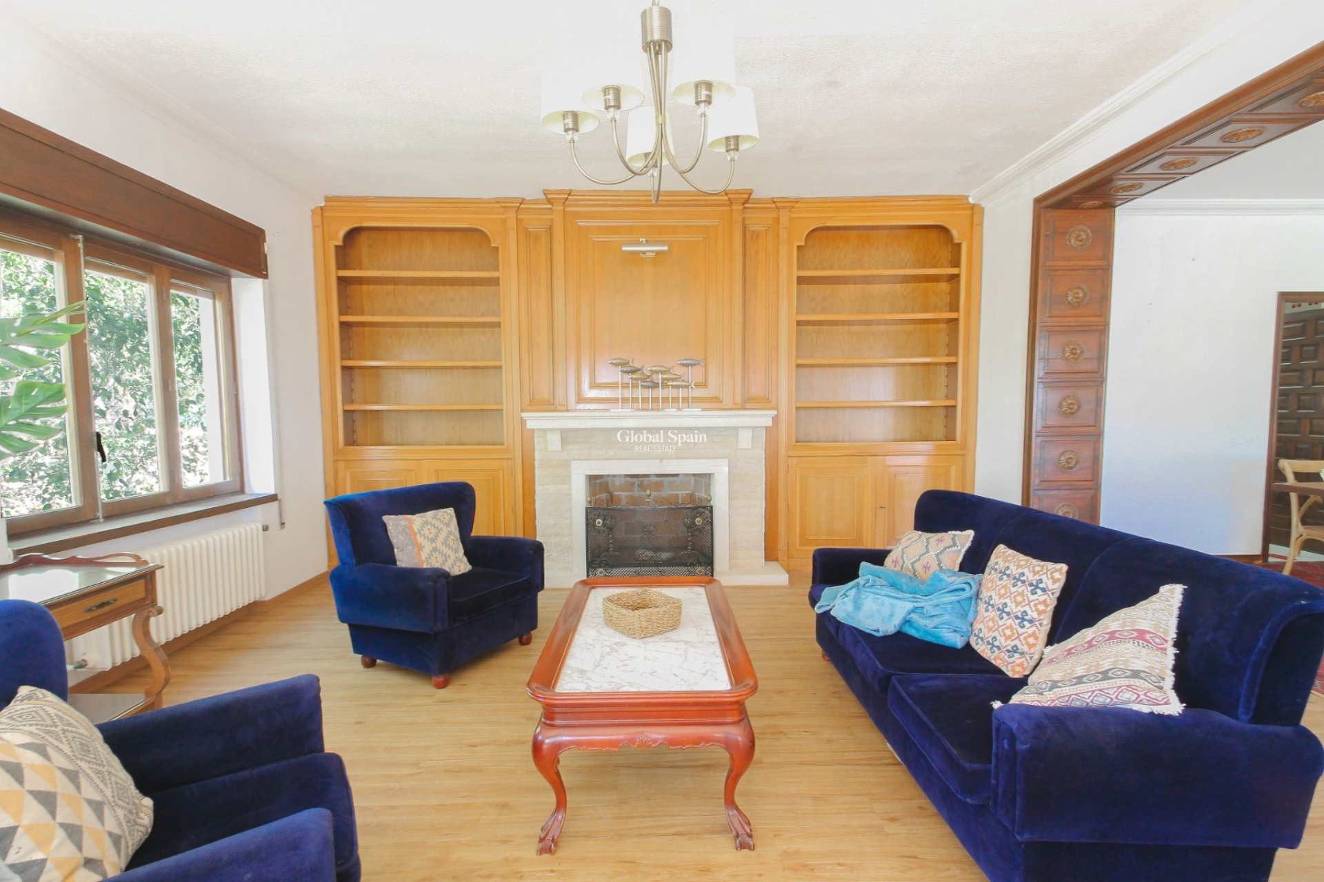 Resale - VILLA -
EL CAMPELLO - Costa Blanca