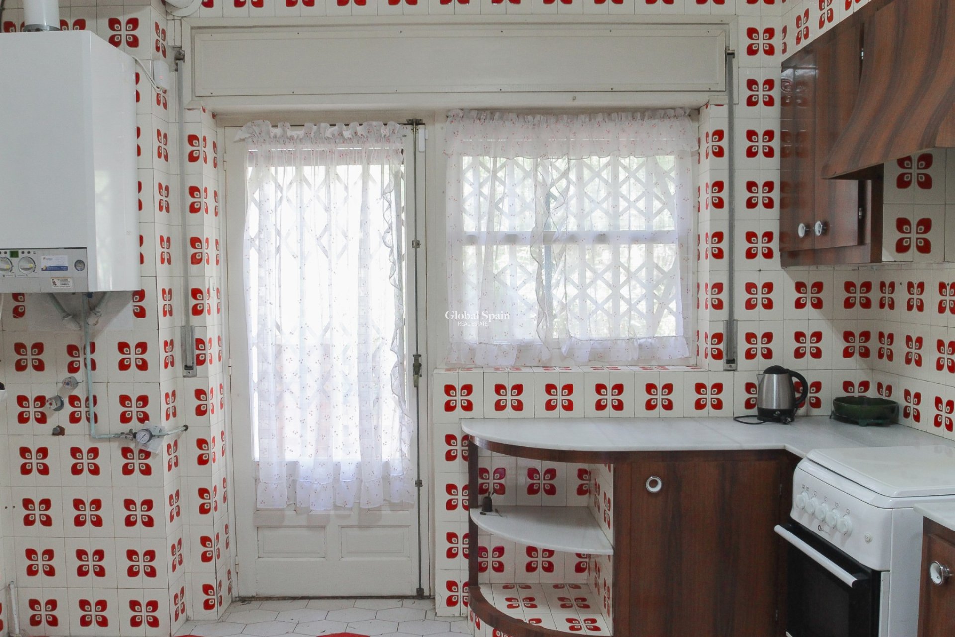 Resale - VILLA -
EL CAMPELLO - Costa Blanca