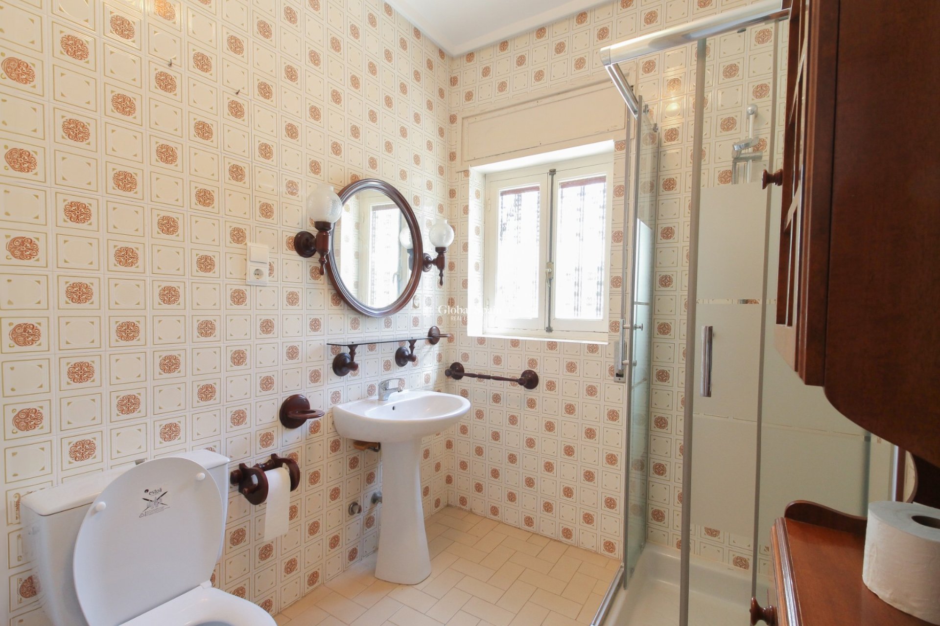 Resale - VILLA -
EL CAMPELLO - Costa Blanca