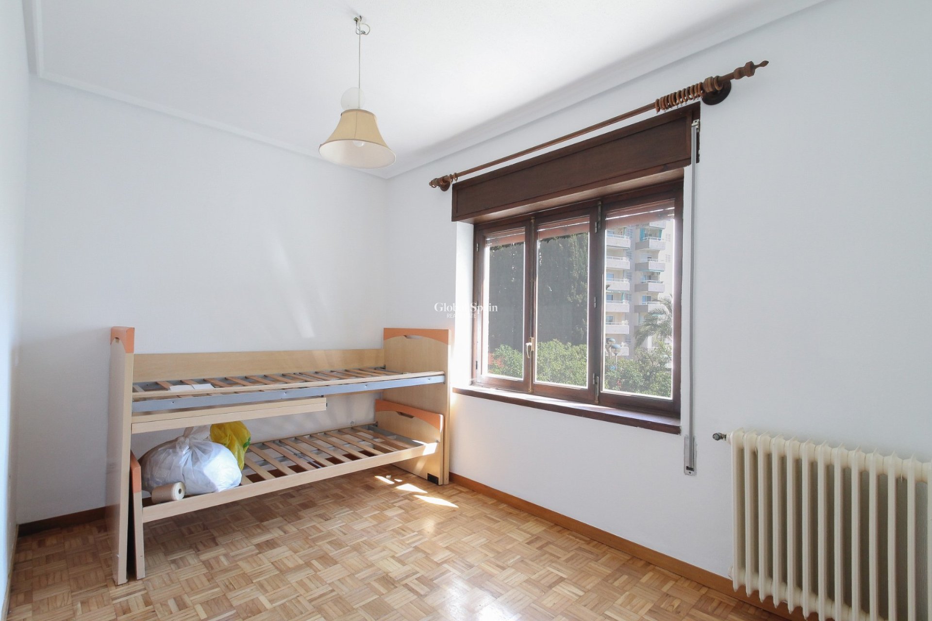 Resale - VILLA -
EL CAMPELLO - Costa Blanca