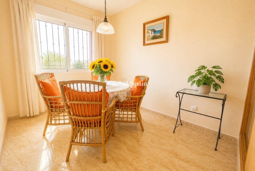 Resale - VILLA -
El Carmoli - Costa Calida