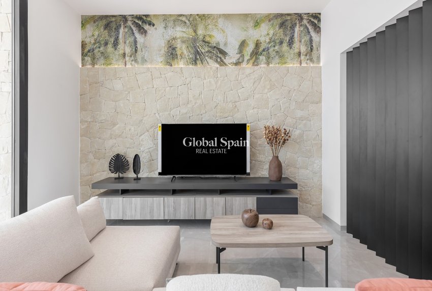 Resale - VILLA -
EL CHAPARRAL - Inland